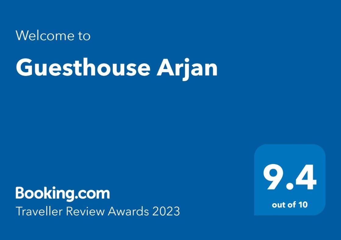 Guesthouse Arjan Berat Exterior photo