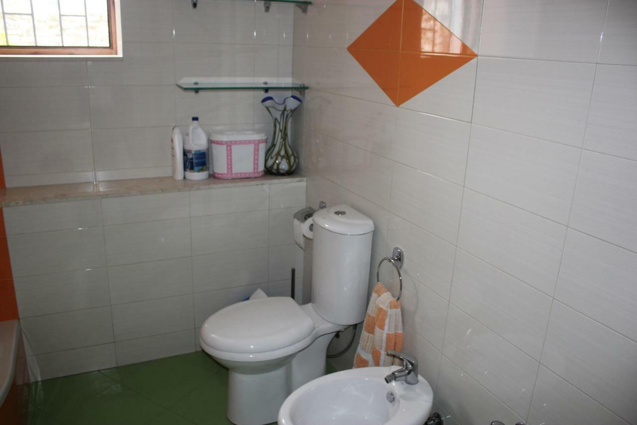 Guesthouse Arjan Berat Exterior photo